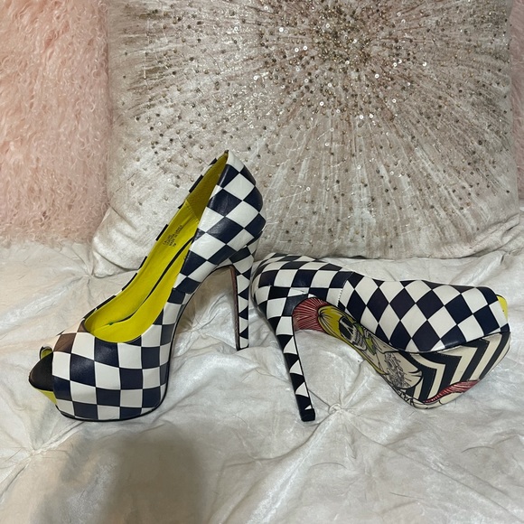 Taylor Says Shoes - Taylor Says Heels